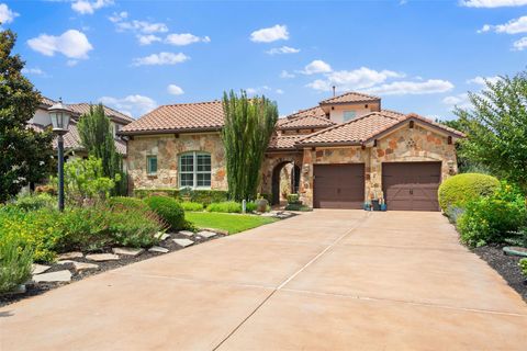 Photo of 121 Feritti DR, Lakeway, TX 78734 (MLS # 9971132)