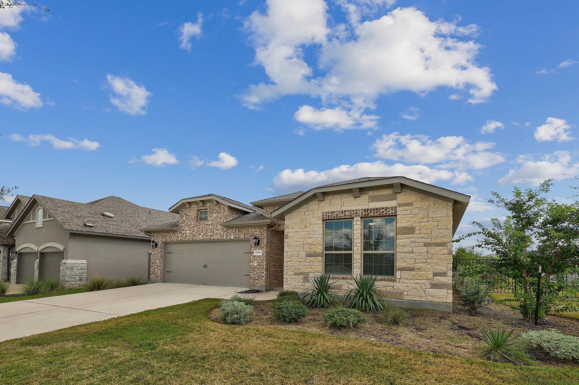 4216 E Cella PL