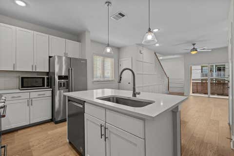 Tiny photo for 2827 Manor RD #2201, Austin, TX 78722 (MLS # 8279167)