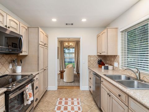 Tiny photo for 2401 Vassal DR, Austin, TX 78748 (MLS # 4695920)