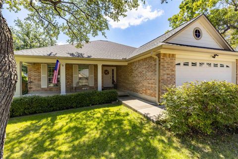 311 Summer Hill DR Fredericksburg TX 78624