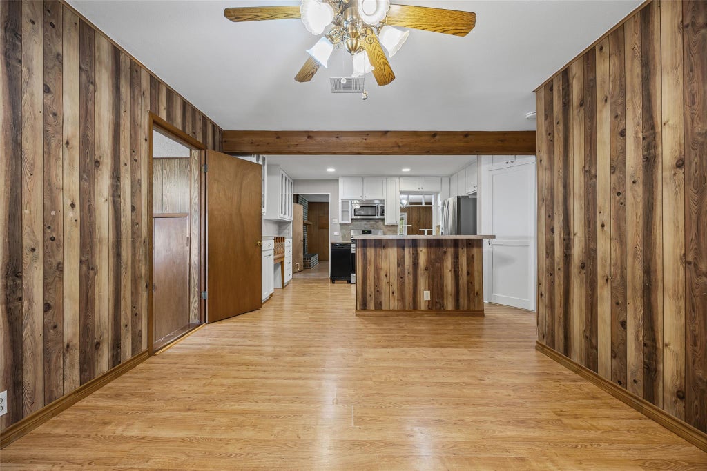 Photo of 914 Plum ST, Lockhart, TX 78644 (MLS # 5950657)