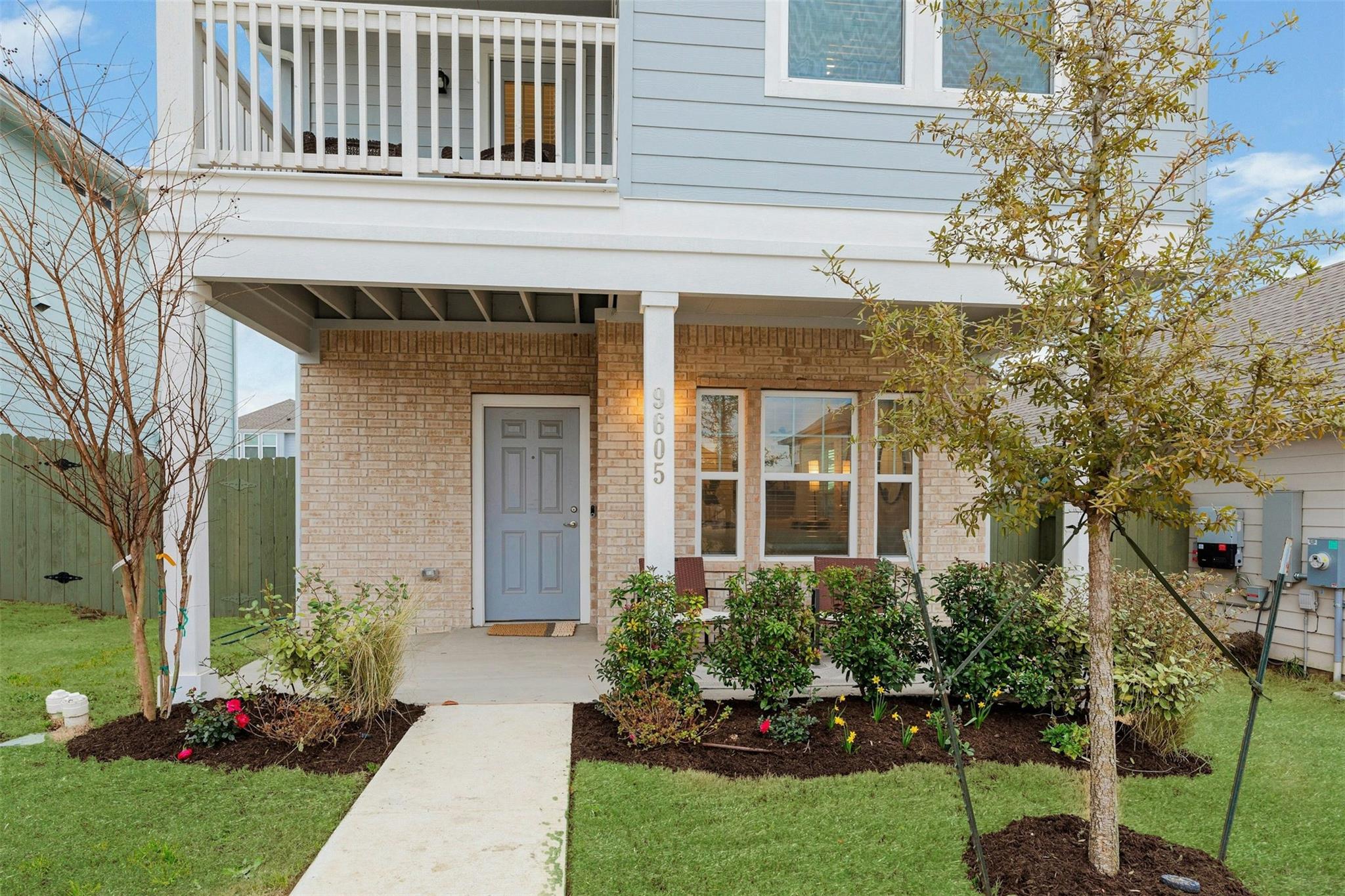 9605 Grapevine Leaf DR