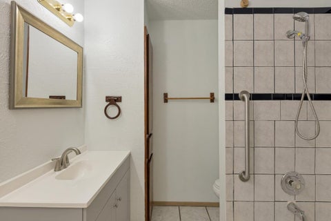 Tiny photo for 4805 Crest Oak RD, Austin, TX 78744 (MLS # 1551345)
