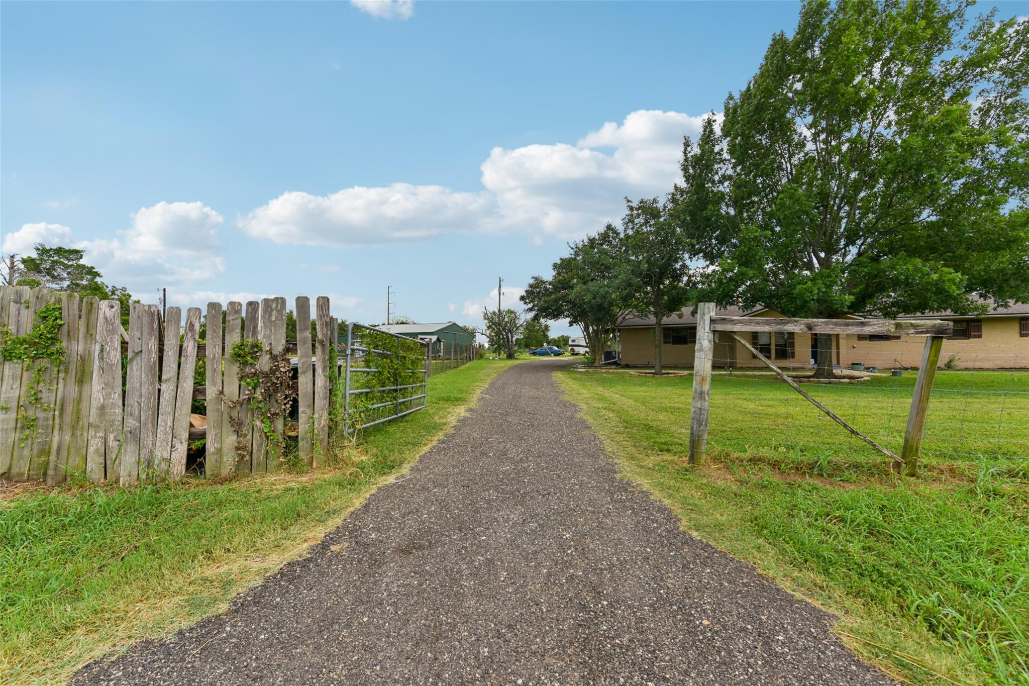 471 Upper Elgin River RD