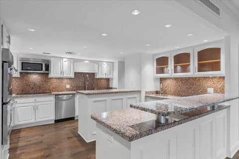 Tiny photo for 1122 Colorado ST #1004, Austin, TX 78701 (MLS # 6230200)