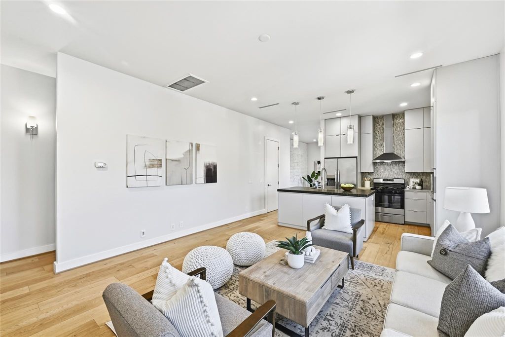 Photo of 2100 Glendale PL #A, Austin, TX 78704 (MLS # 7534714)