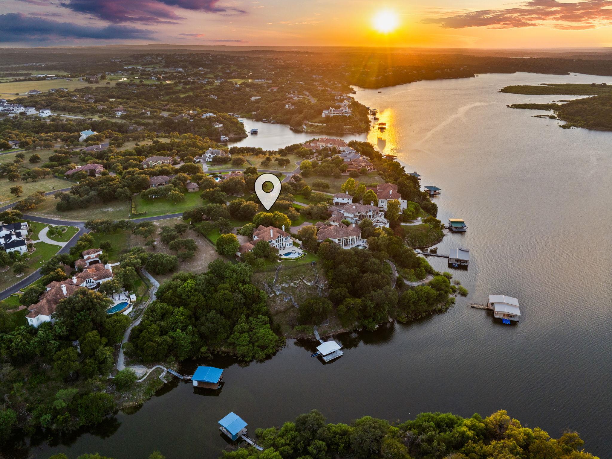 2819 Cliff PT