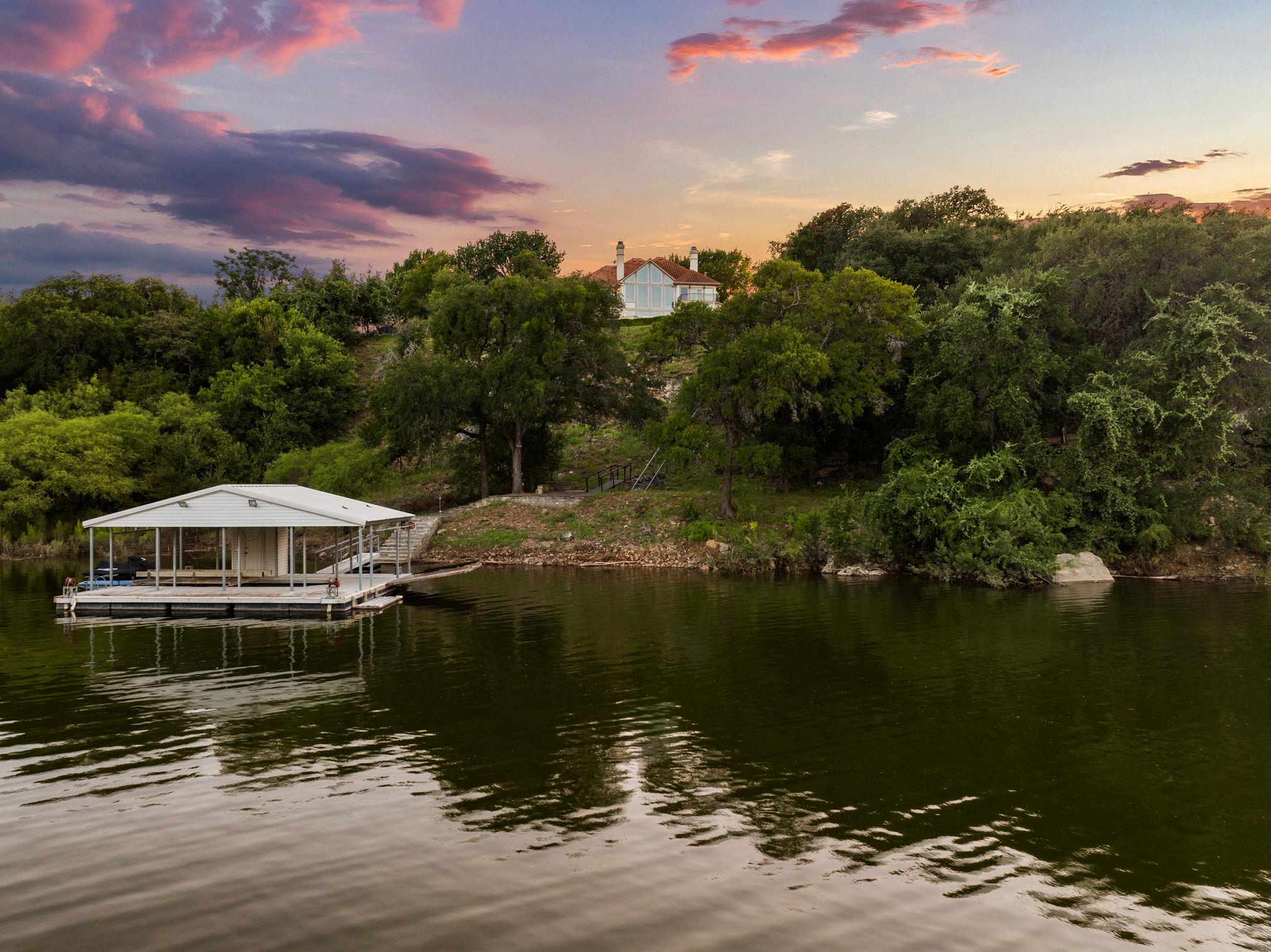 2819 Cliff PT