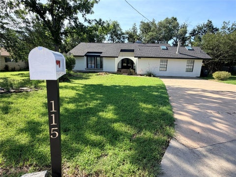 Photo of 115 Spanish Oak CIR, Georgetown, TX 78628 (MLS # 5220099)