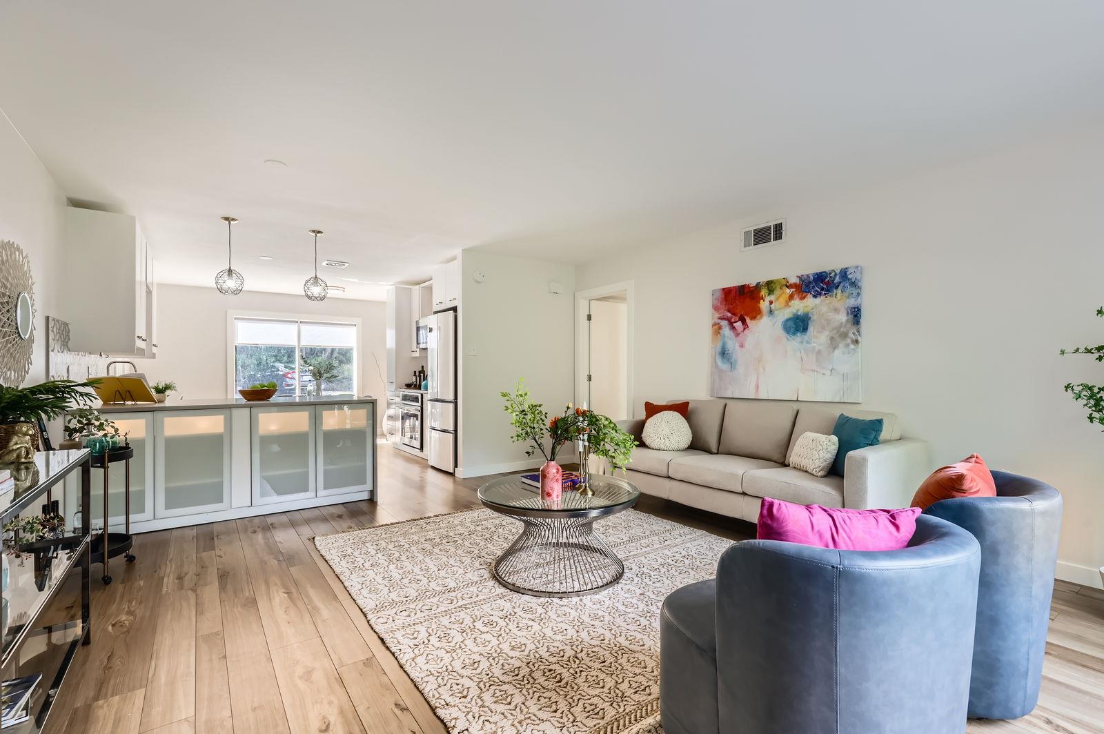 5326 Balcones DR B