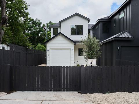 Photo of 412 Hackberry LN #1, Austin, TX 78753 (MLS # 1488170)
