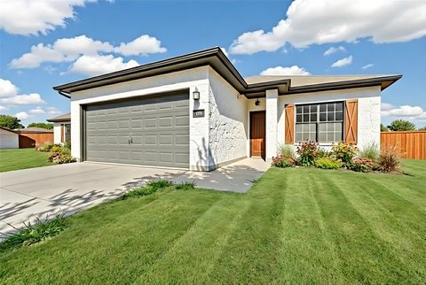 Photo of 112 Flinn ST, Hutto, TX 78634 (MLS # 5675676)