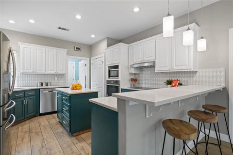 Tiny photo for 119 Crestview DR, Lakeway, TX 78734 (MLS # 6683280)