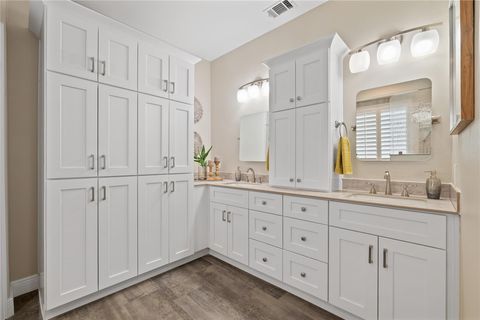 Tiny photo for 119 Crestview DR, Lakeway, TX 78734 (MLS # 6683280)