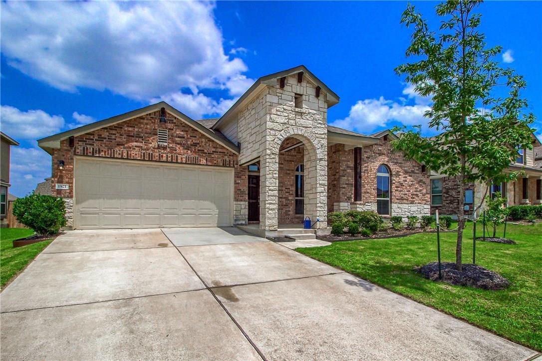 Photo 1 of 40 — 1921 Tawakoni DR, Round Rock, TX 78664