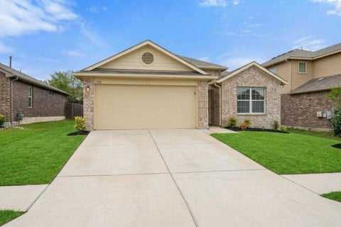 Photo of 11112 Furrow Hill DR, Austin, TX 78754 (MLS # 2641677)