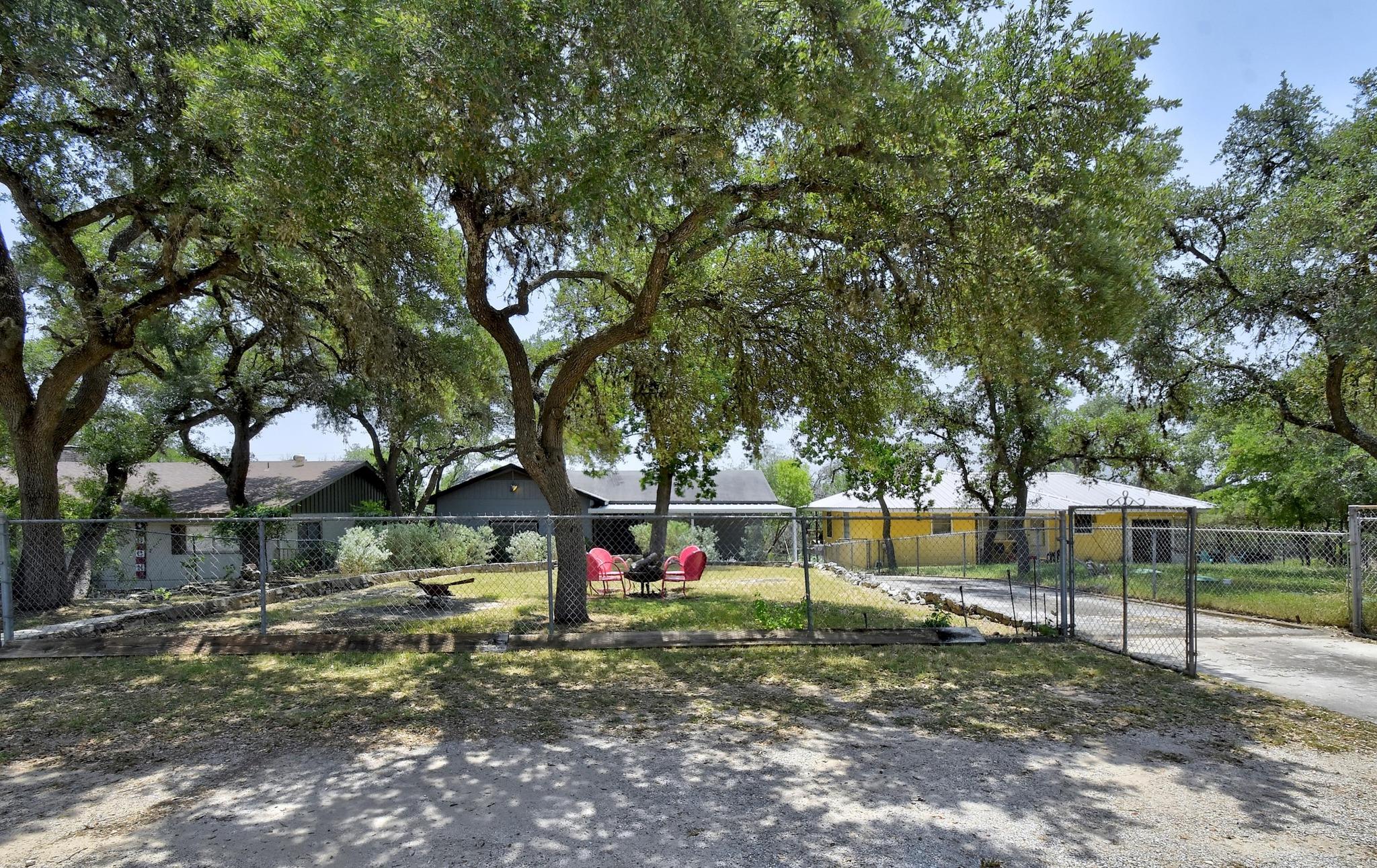 284 Lake Forest