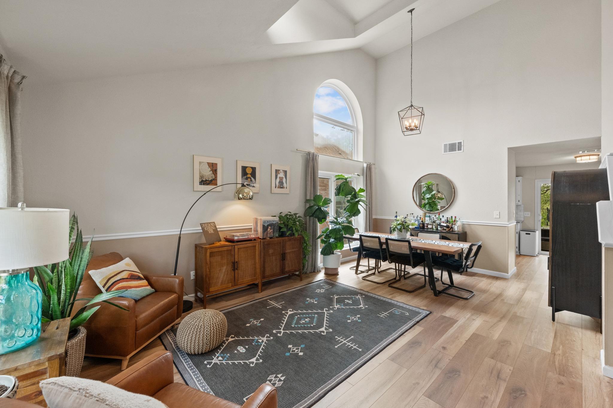 11112 Whiskey River DR