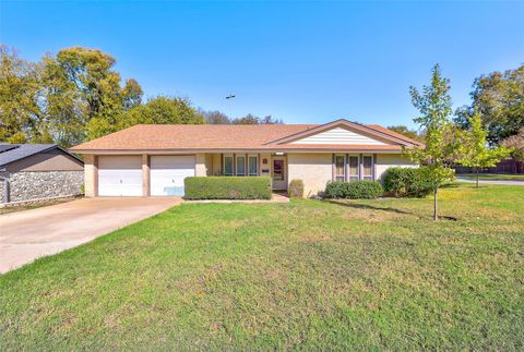 Tiny photo for 7210 Meadowood DR, Austin, TX 78723 (MLS # 8149326)