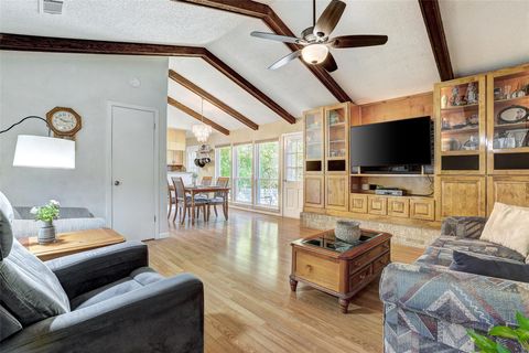 Photo of 7210 Meadowood DR, Austin, TX 78723 (MLS # 8149326)