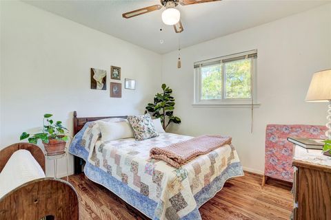 Tiny photo for 7210 Meadowood DR, Austin, TX 78723 (MLS # 8149326)