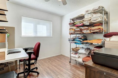 Tiny photo for 7210 Meadowood DR, Austin, TX 78723 (MLS # 8149326)