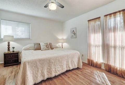 Tiny photo for 7210 Meadowood DR, Austin, TX 78723 (MLS # 8149326)