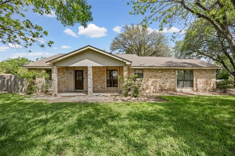 314 Willet DR Buda TX 78610