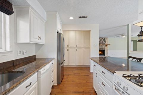 Tiny photo for 8317 Gallatin DR, Austin, TX 78736 (MLS # 1565030)