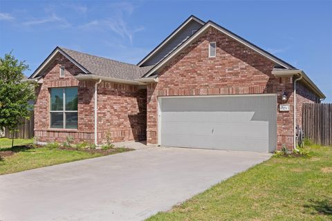 173 Kulmbacher DR Austin TX 78728