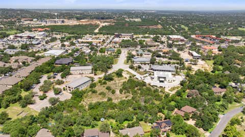 Photo of 8 Lakeway Centre CT, Lakeway, TX 78734 (MLS # 7591373)