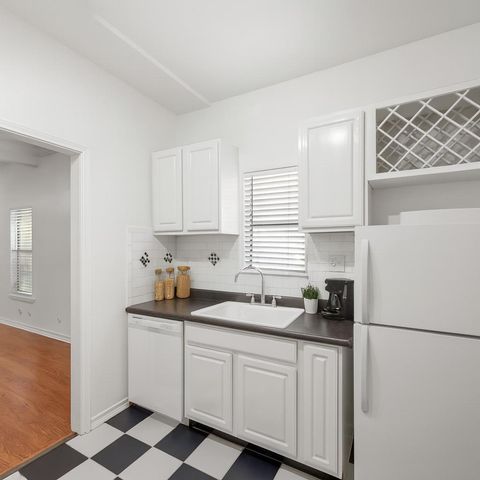 Tiny photo for 1220 Taylor ST, Austin, TX 78702 (MLS # 8078972)