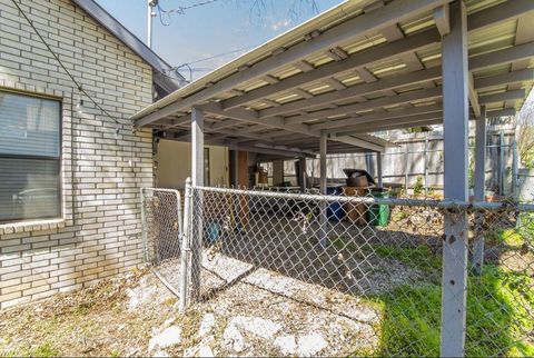 Tiny photo for 1220 Taylor ST, Austin, TX 78702 (MLS # 8078972)