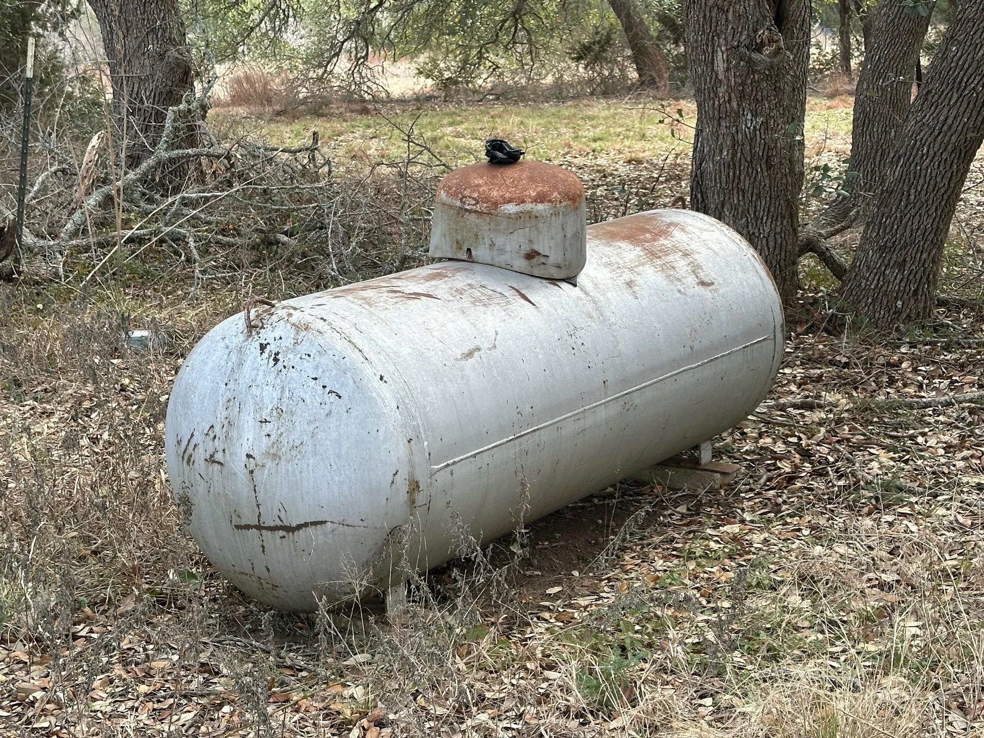 1900 County Road 284