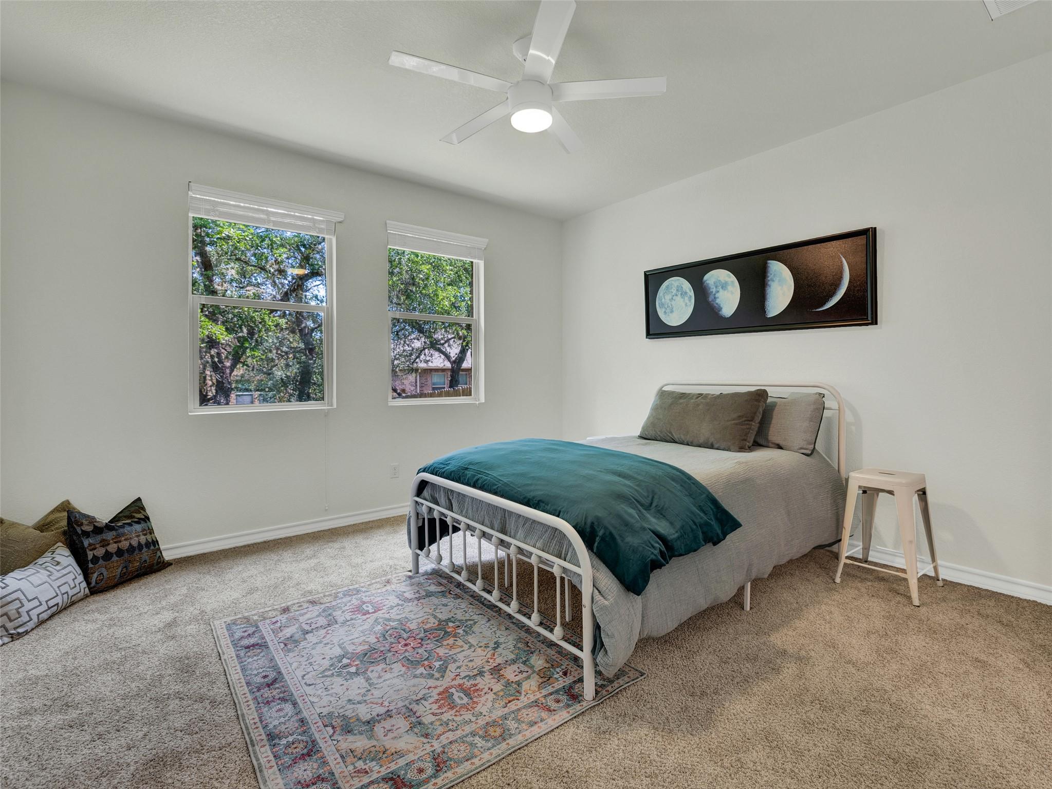216 MARY MAX CIR