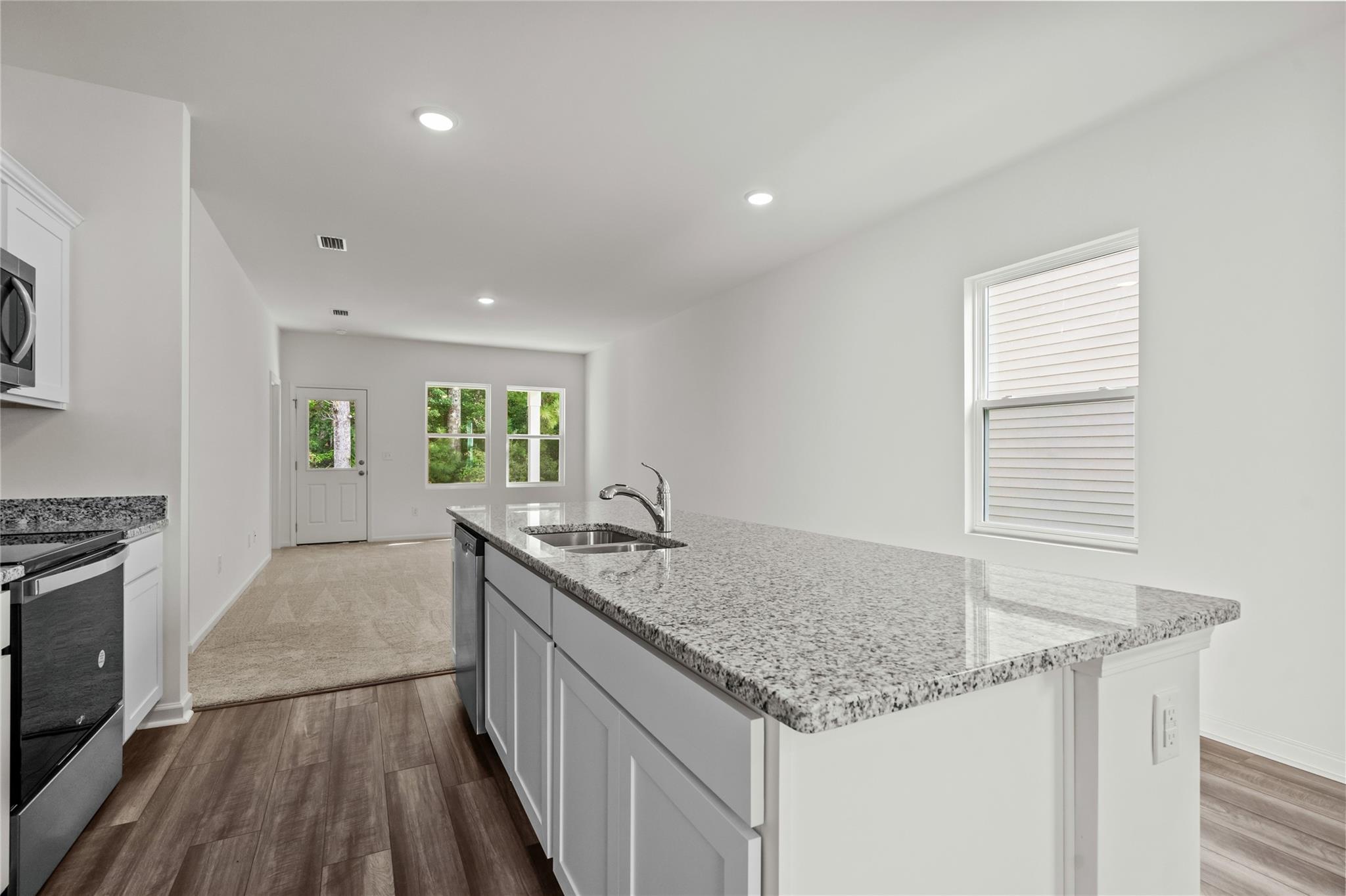 602 Sunlight Lake BLVD