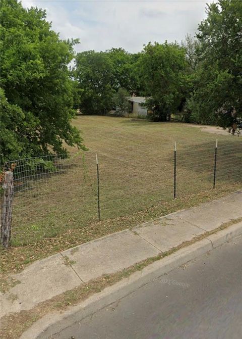 Photo of 709 Uhland RD, San Marcos, TX 78666 (MLS # 7219603)
