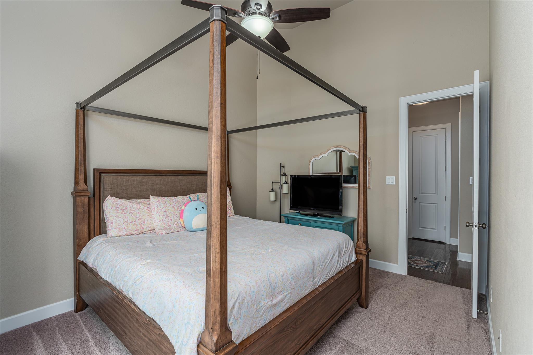 2421 Carretera DR
