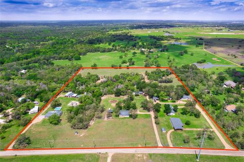 Photo of 279 Highline DR, Bastrop, TX 78602 (MLS # 7620422)