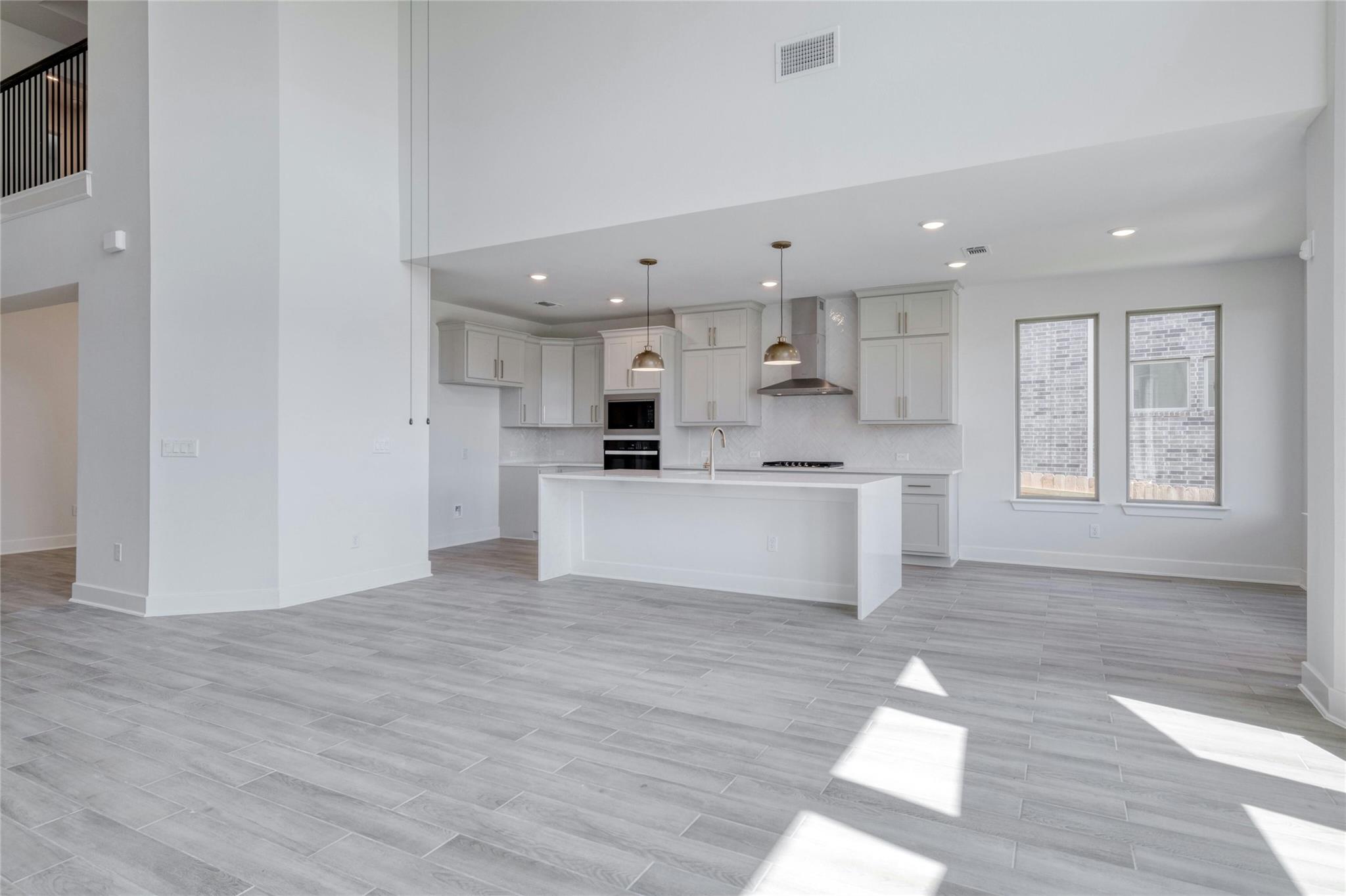 7413 Desert Needle DR