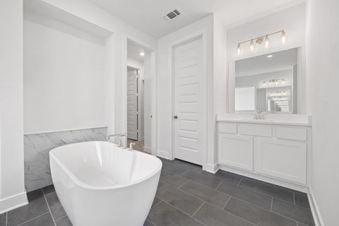 Tiny photo for 7413 Desert Needle DR, Lago Vista, TX 78645 (MLS # 2970176)