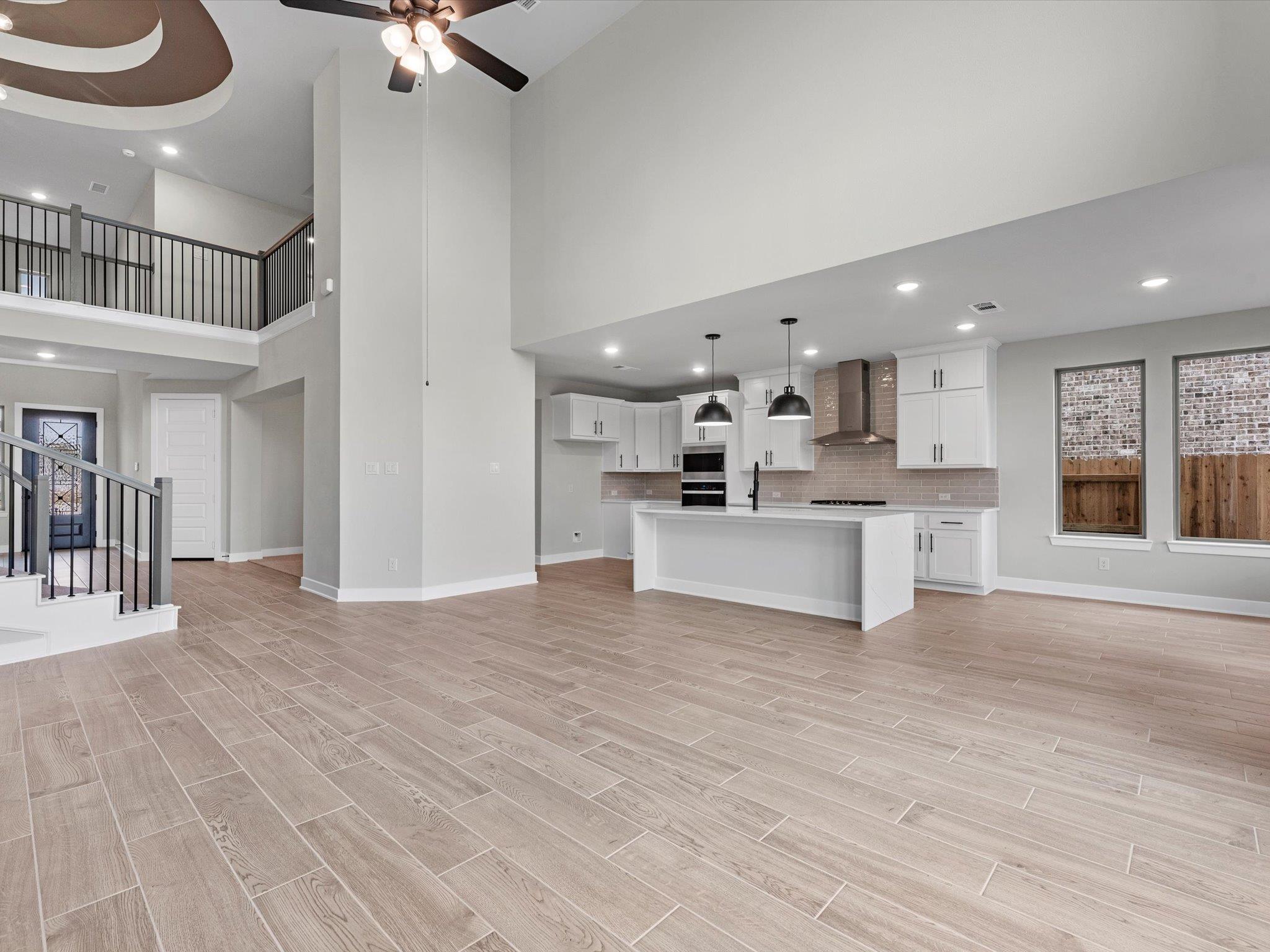 7413 Desert Needle DR