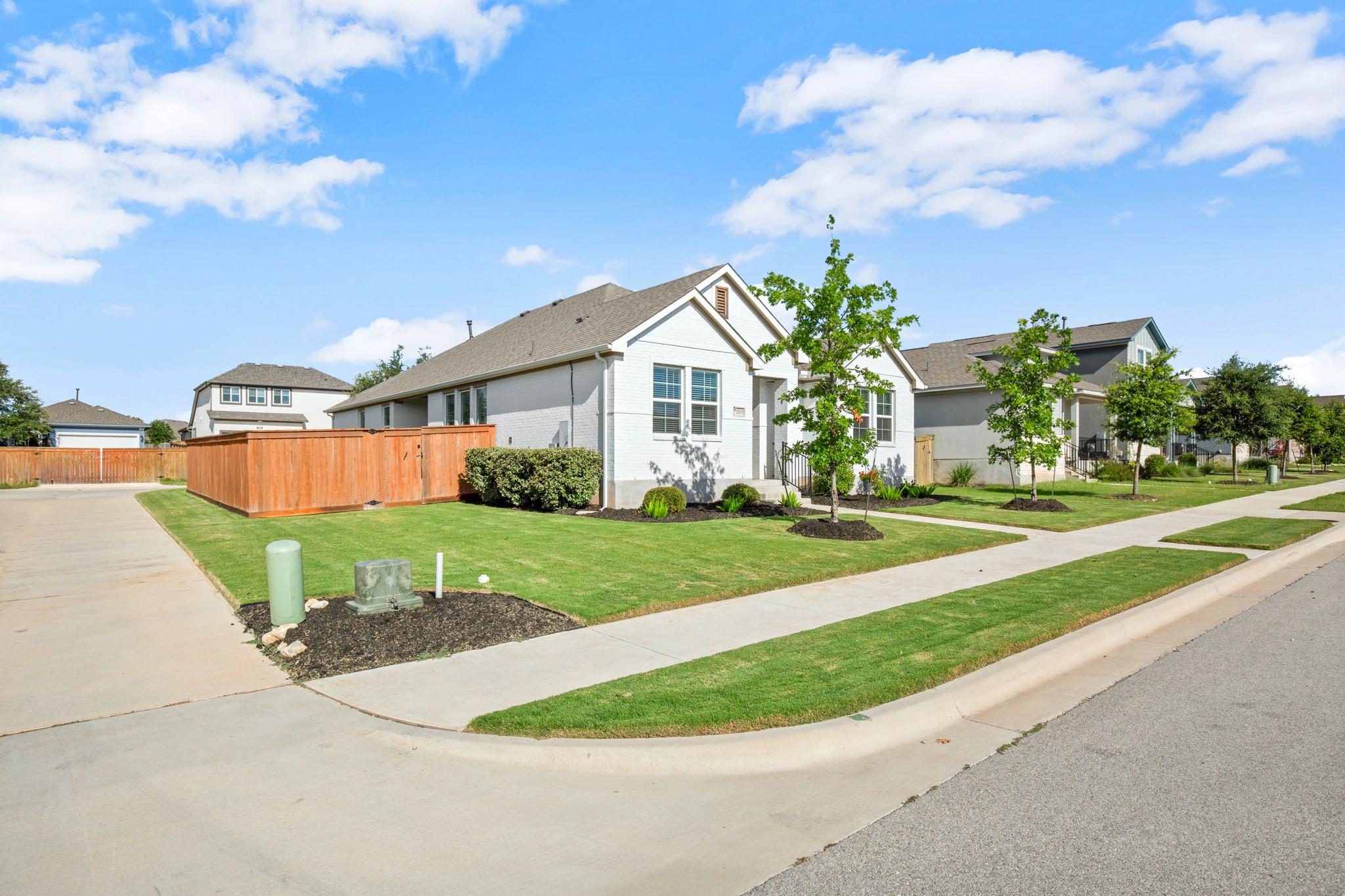 2705 Grizzly WAY