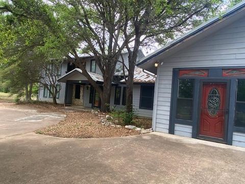 522 Circle DR Sunrise Beach TX 78643