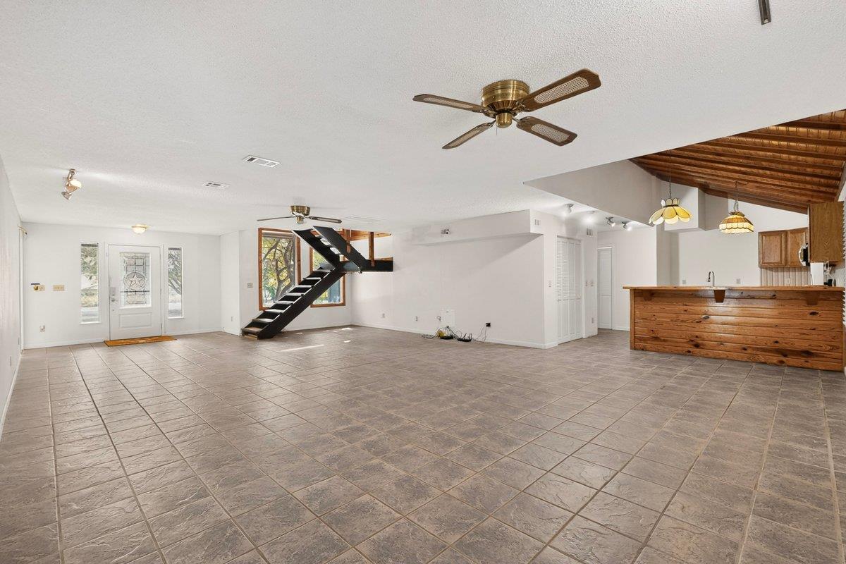 522 Circle DR