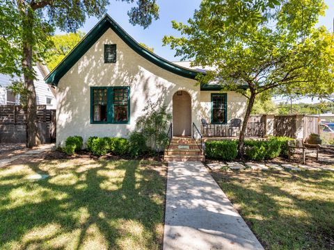 Photo of 2825 Shoal Crest Ave, Austin, TX 78705 (MLS # 8482486)