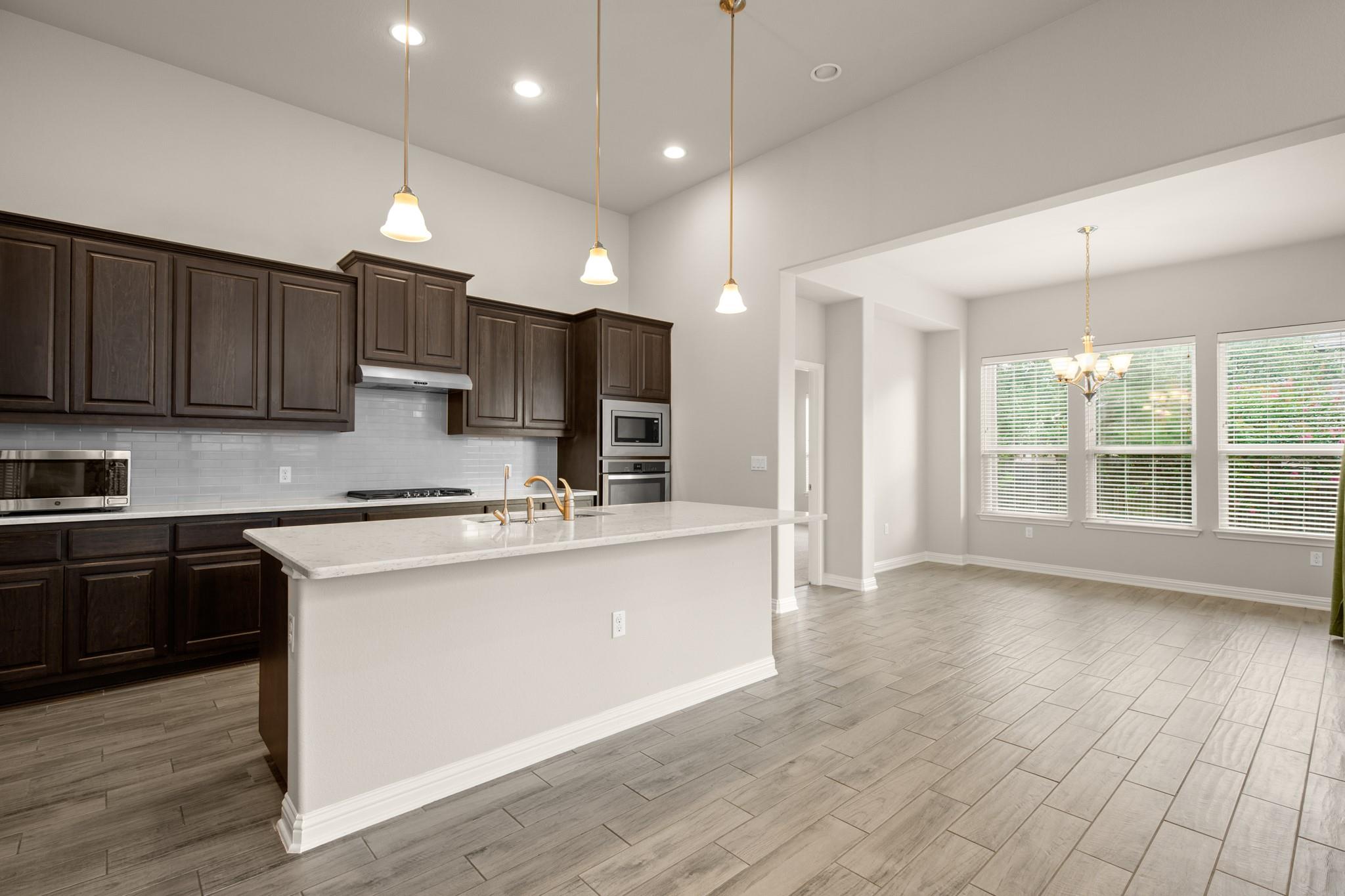 5212 Mandevilla DR