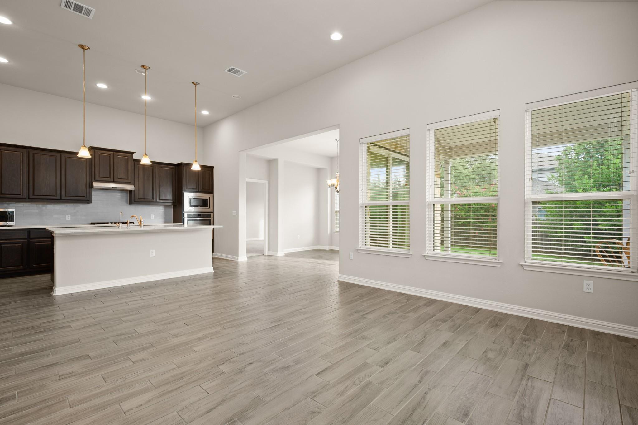 5212 Mandevilla DR