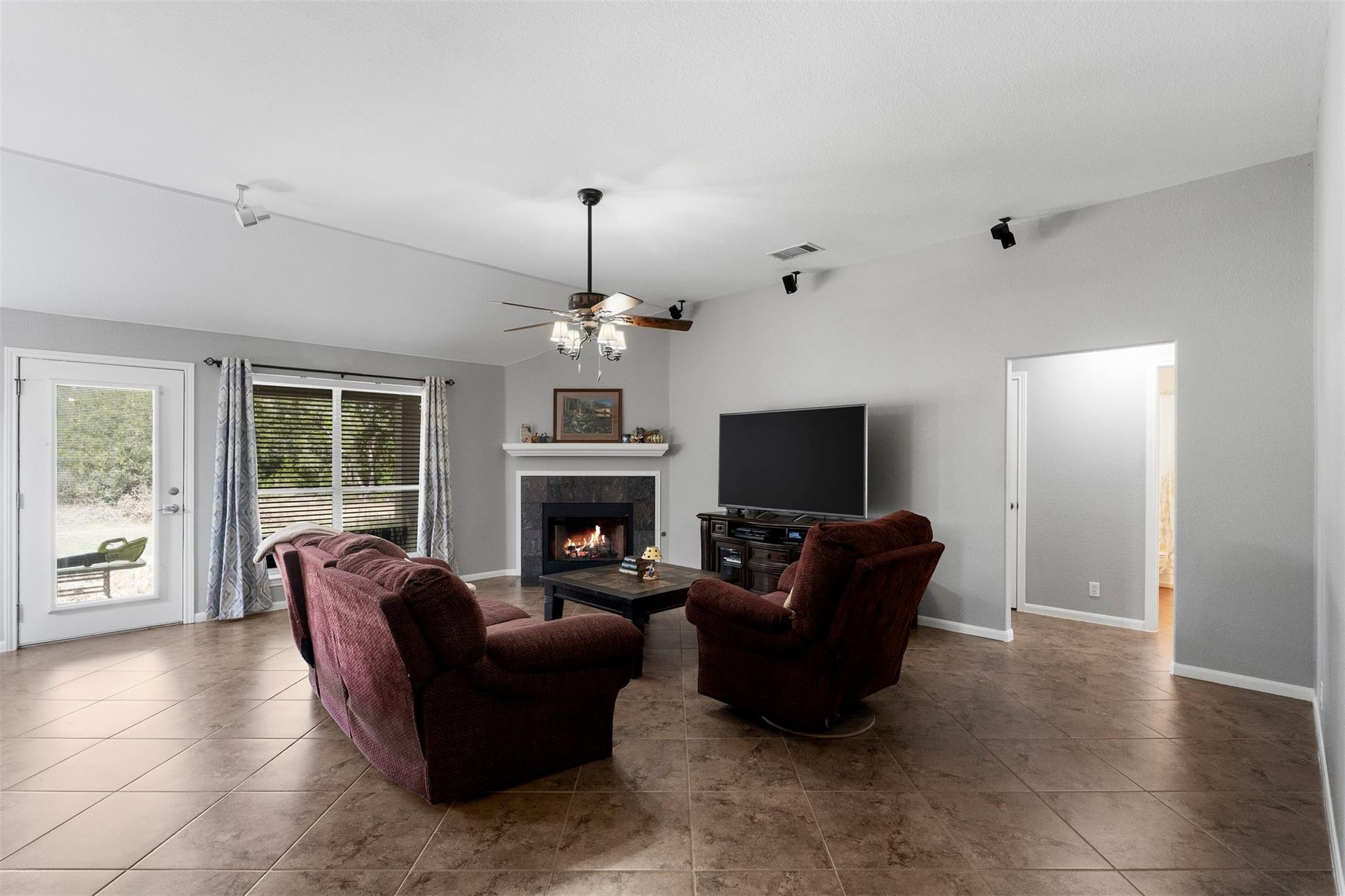 284 Honeycomb CIR